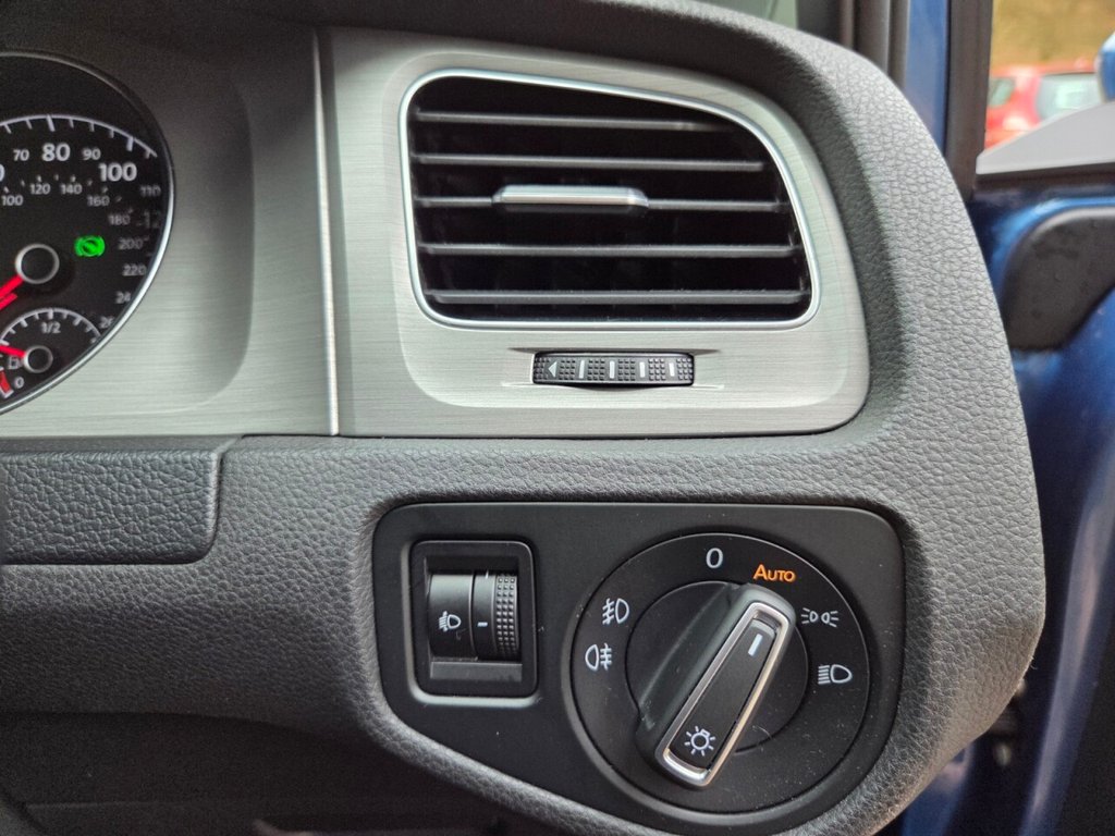 Used Volkswagen Golf 2014 for sale - 77608988: Photo 24