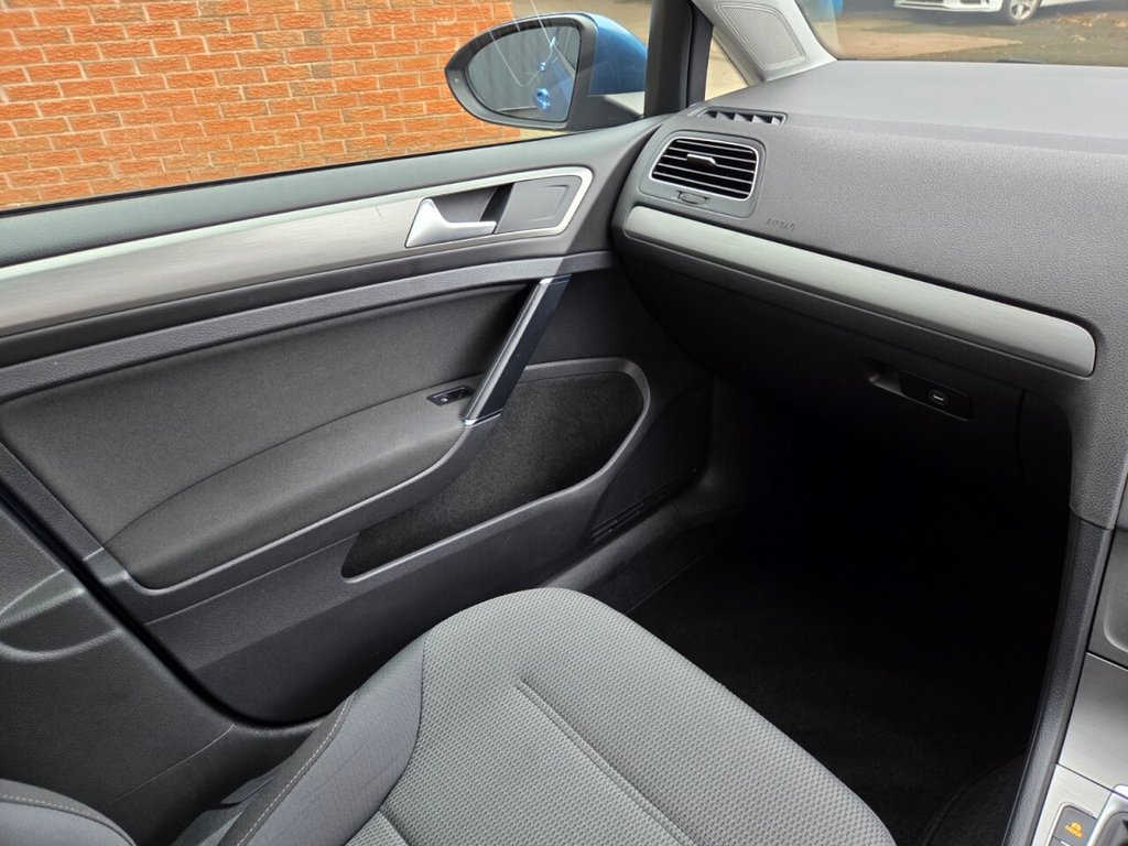 Used Volkswagen Golf 2014 for sale - 77608988: Photo 25