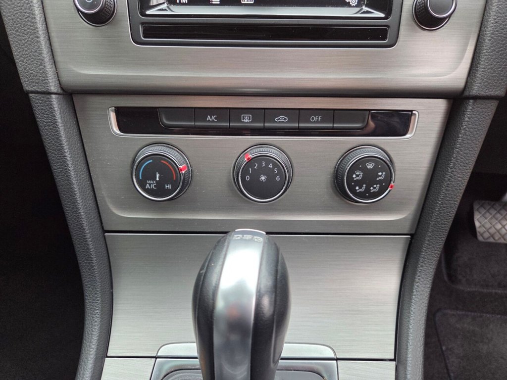 Used Volkswagen Golf 2014 for sale - 77608988: Photo 29