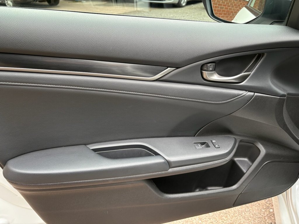 Used Honda Civic 2020 for sale - 78002432: Photo 45