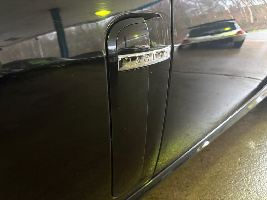 Used Jaguar XKR 2010 for sale - 77463641: Photo 11