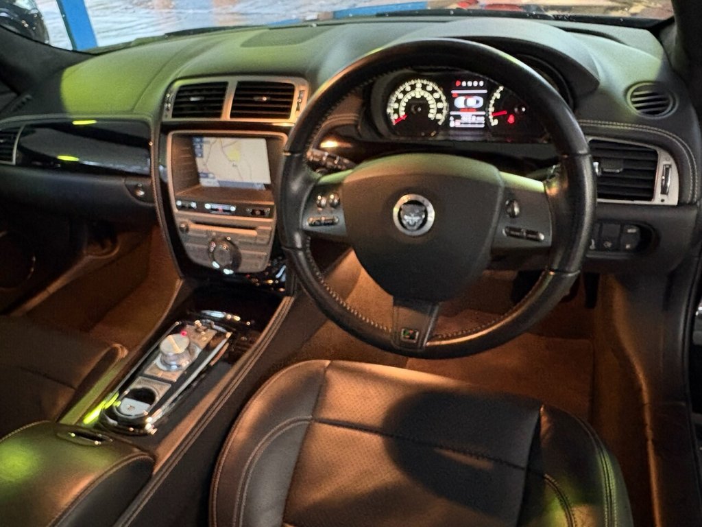 Used Jaguar XKR 2010 for sale - 77463641: Photo 4