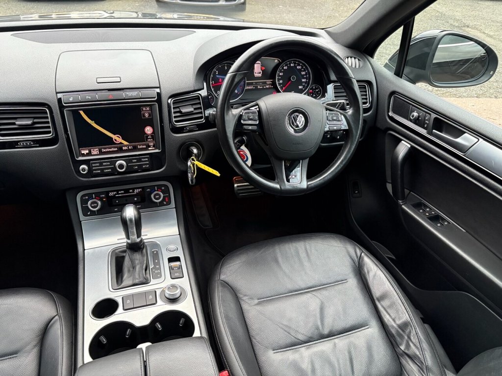 Used Volkswagen Touareg 2015 for sale - 77666946: Photo 31