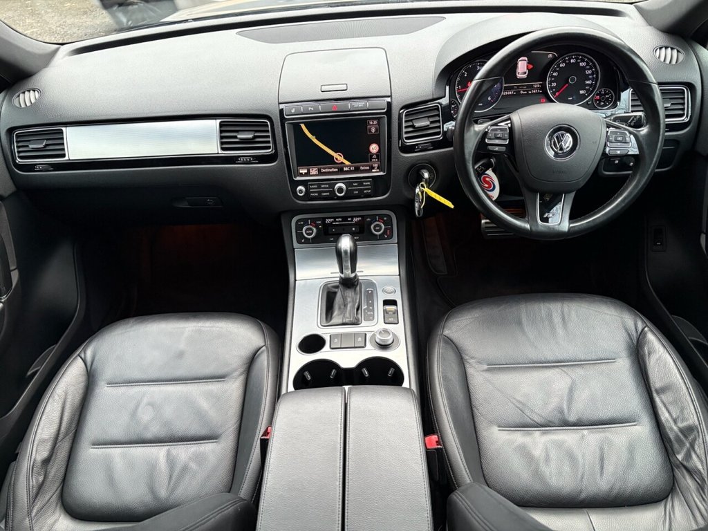 Used Volkswagen Touareg 2015 for sale - 77666946: Photo 4