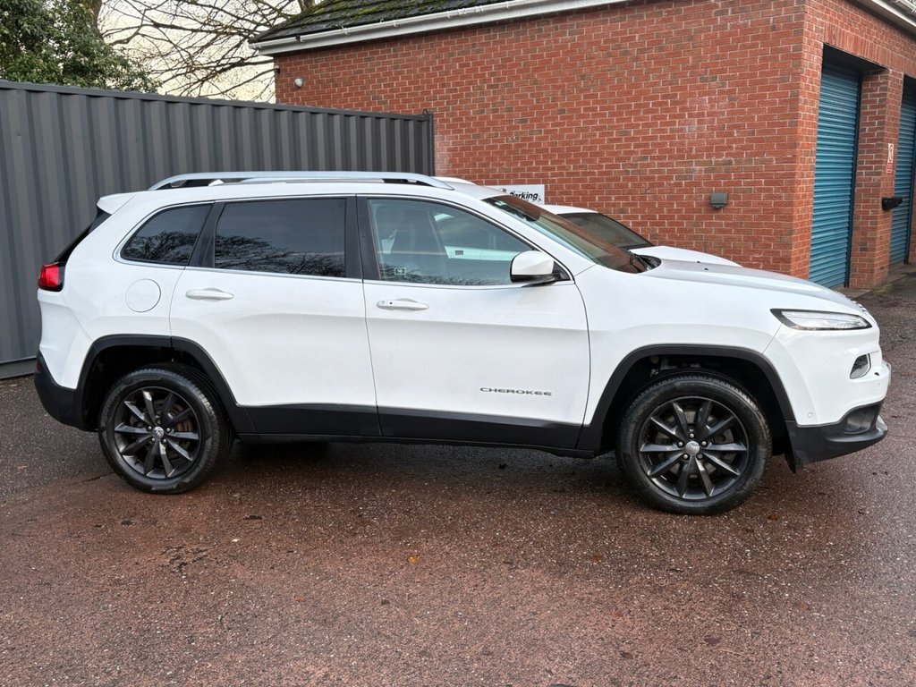 Used Jeep Cherokee 2015 for sale - 76923341: Photo 10