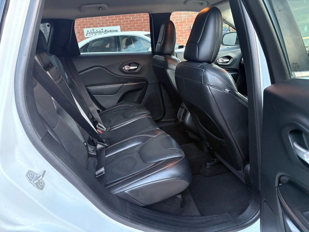 Used Jeep Cherokee 2015 for sale - 76923341: Photo 17