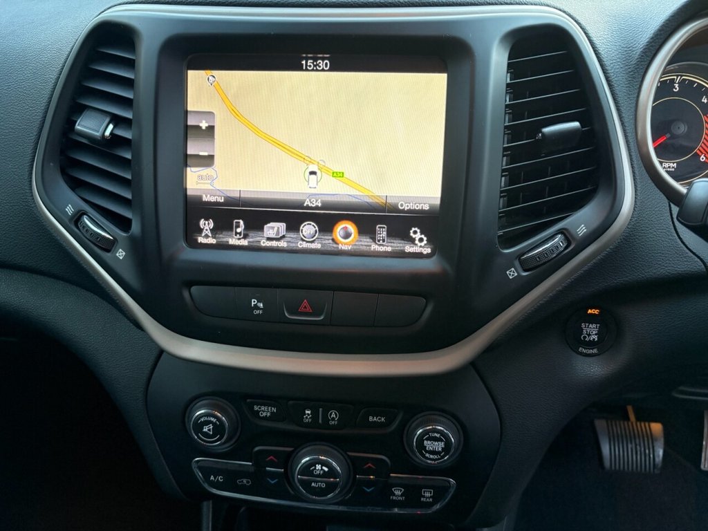 Used Jeep Cherokee 2015 for sale - 76923341: Photo 28