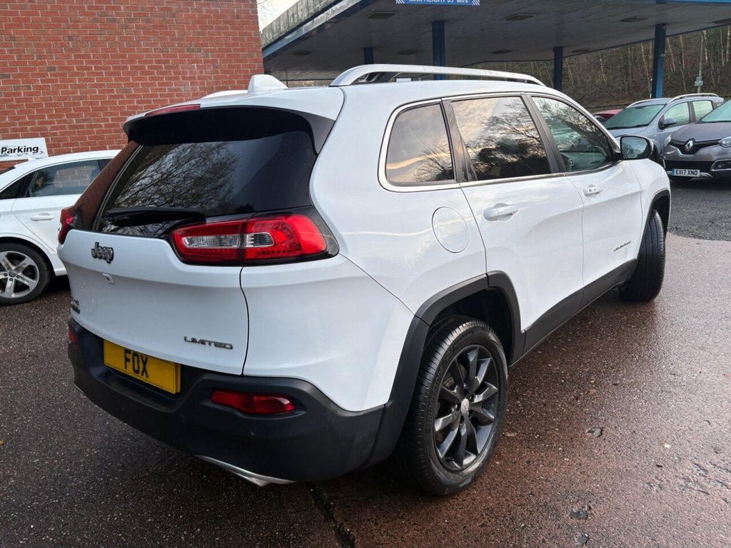 Used Jeep Cherokee 2015 for sale - 76923341: Photo 3