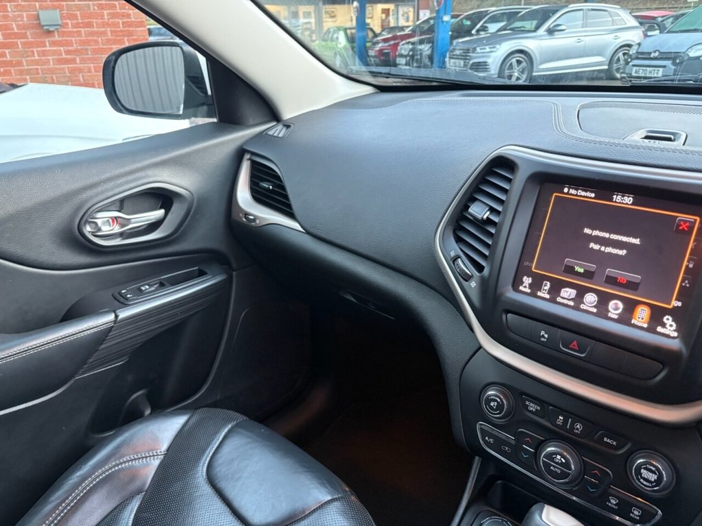 Used Jeep Cherokee 2015 for sale - 76923341: Photo 33