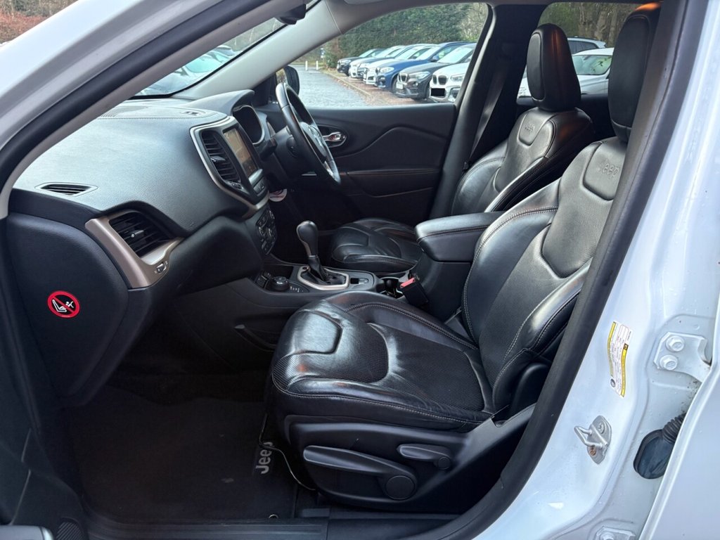 Used Jeep Cherokee 2015 for sale - 76923341: Photo 8