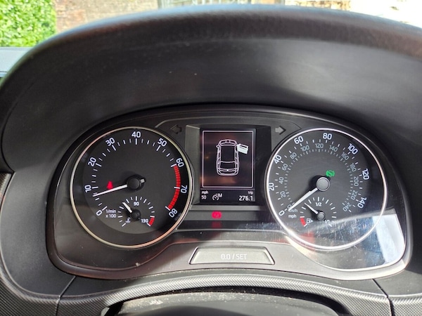Used Skoda Fabia 2015 for sale - 76291298: Photo 10