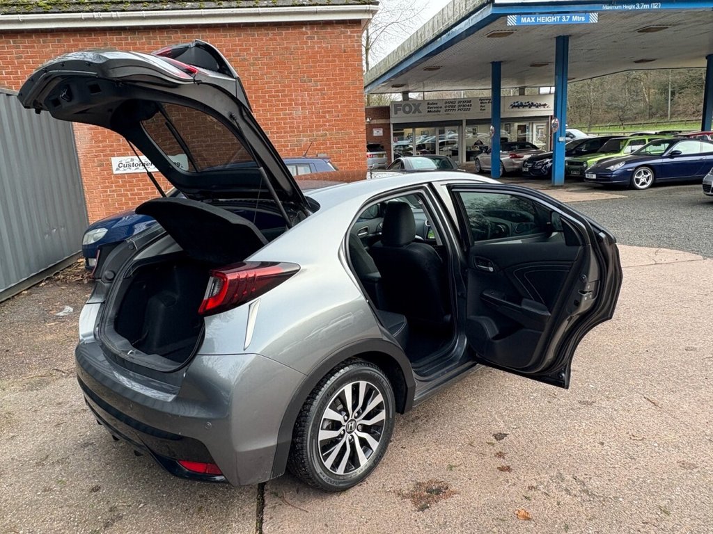 Used Honda Civic 2017 for sale - 77583863: Photo 25