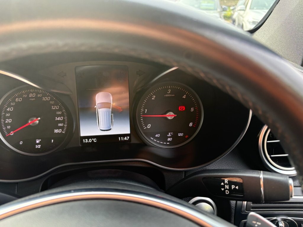 Used Mercedes-Benz GLC 2019 for sale - 77966689: Photo 15