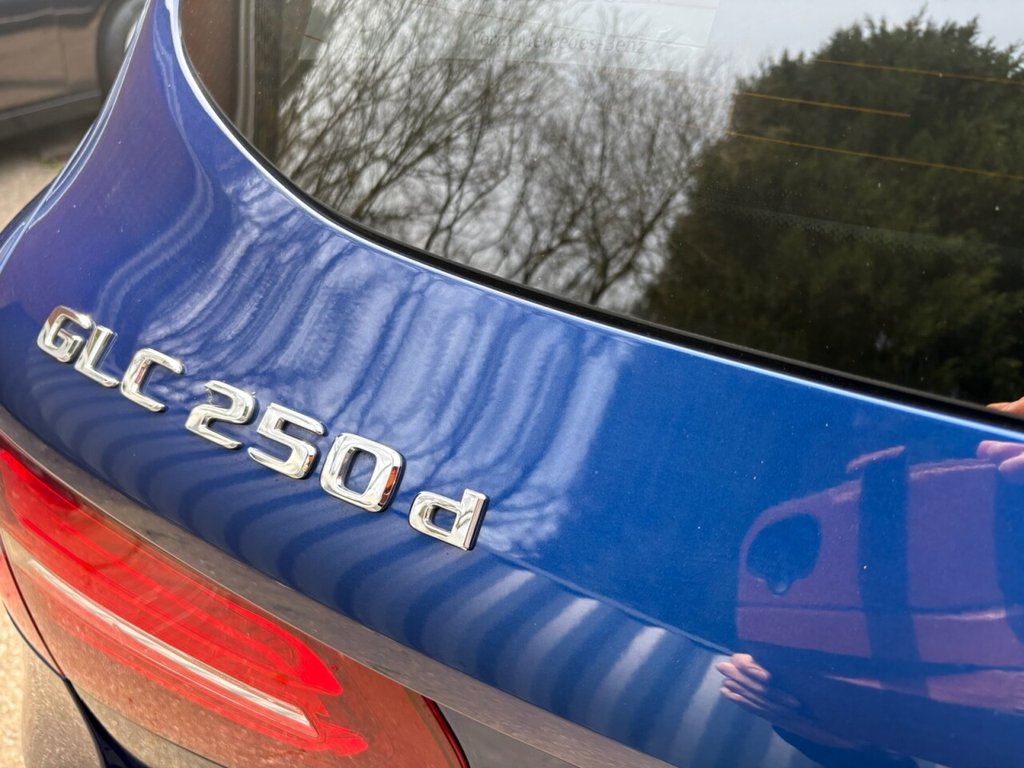 Used Mercedes-Benz GLC 2019 for sale - 77966689: Photo 23