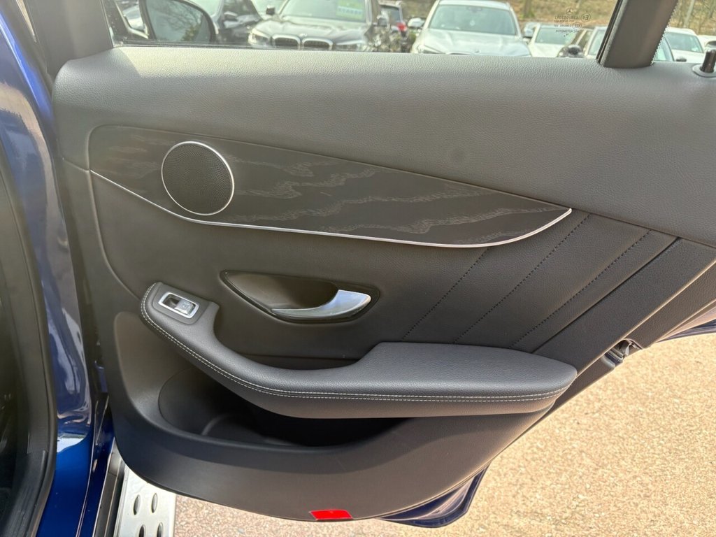 Used Mercedes-Benz GLC 2019 for sale - 77966689: Photo 29