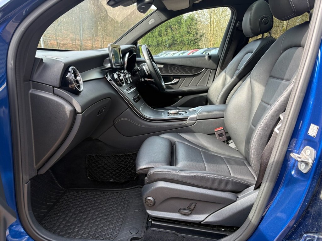 Used Mercedes-Benz GLC 2019 for sale - 77966689: Photo 32