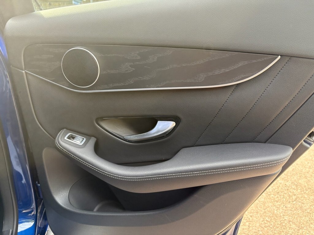 Used Mercedes-Benz GLC 2019 for sale - 77966689: Photo 42