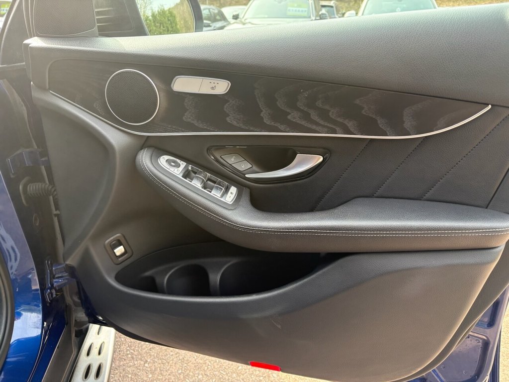 Used Mercedes-Benz GLC 2019 for sale - 77966689: Photo 48