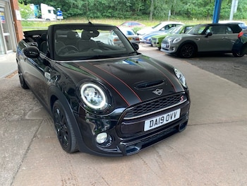 Used MINI Convertible 2019 for sale - 79059615: Photo