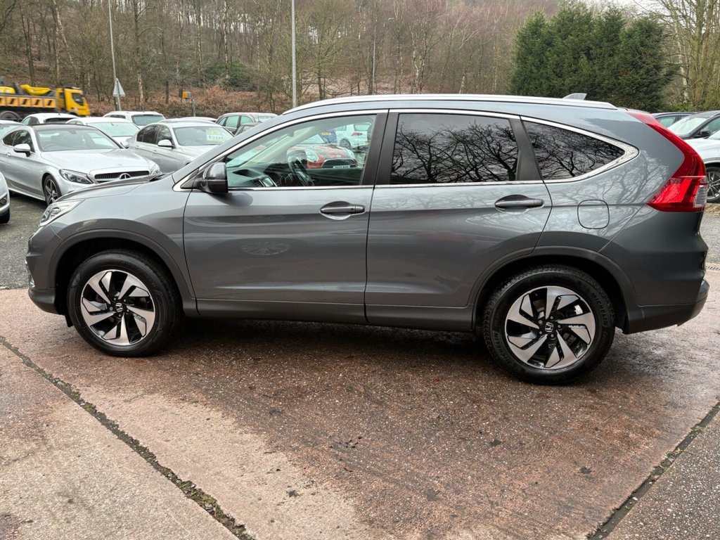 Used Honda CR-V 2016 for sale - 77200526: Photo 2