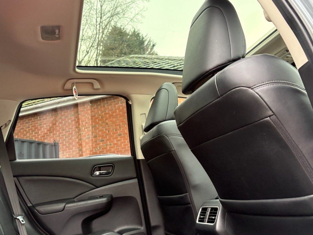 Used Honda CR-V 2016 for sale - 77200526: Photo 26